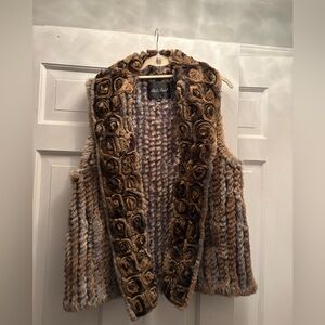 Belle Fare Rabbit Vest With Rosettes M
